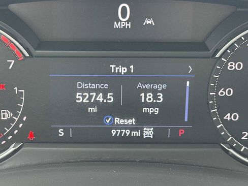 Certified 2023 Cadillac XT4 Premium Luxury w/ Cold Weather Package AWD/4WD image 21