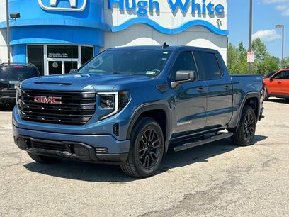 Used 2024 GMC Sierra 1500 Pro w/ Graphite Edition