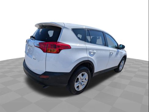 Used 2013 Toyota RAV4 LE FWD image 4