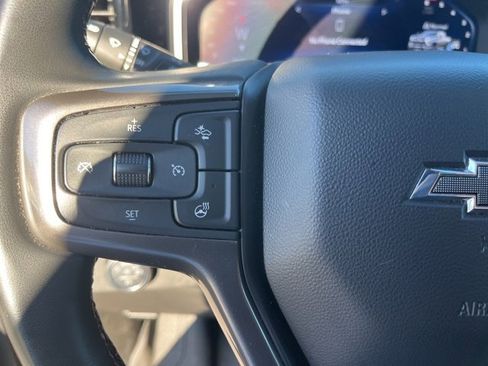 Used 2024 Chevrolet Silverado 2500 ZR2 w/ Technology Package image 22