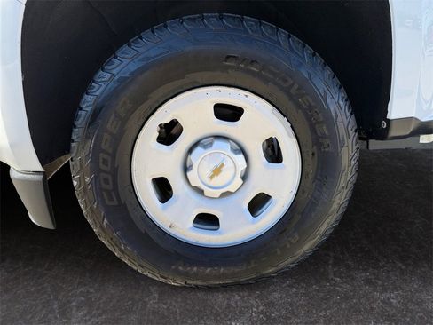 Used 2018 Chevrolet Colorado W/T image 9