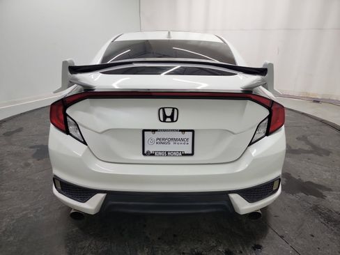 Used 2016 Honda Civic Touring image 8