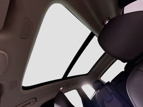 Used 2025 Volvo XC60 B5 Plus image 41