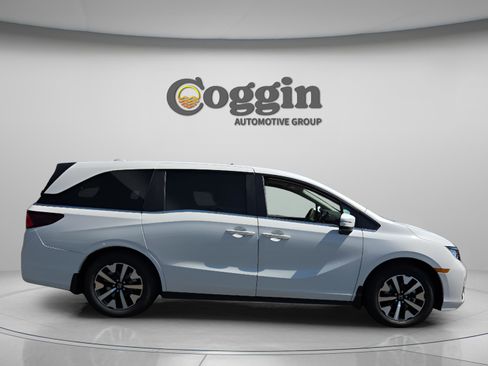 New 2026 Honda Odyssey EX-L image 6