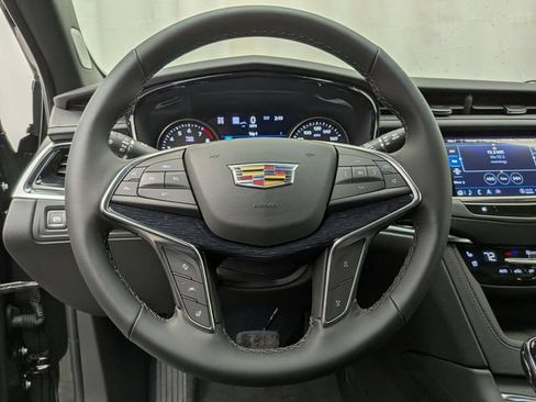 Used 2026 Cadillac XT5 Premium Luxury w/ Driver Assist Package AWD/4WD image 10