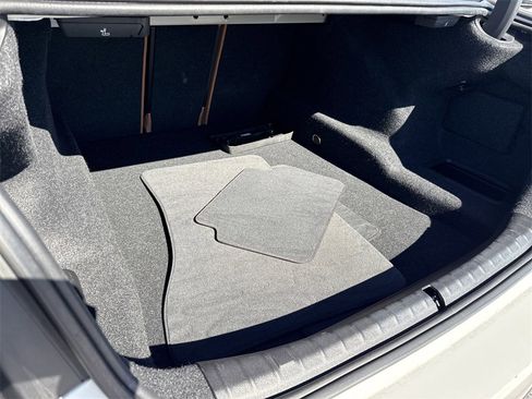 Used 2021 BMW 530i w/ Premium Package image 21