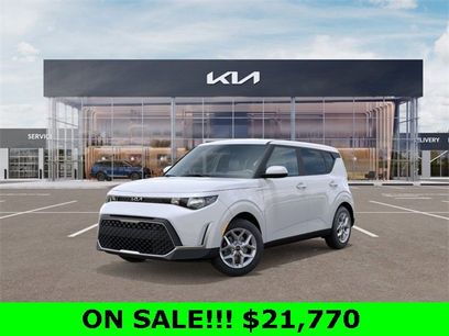 New 2025 Kia Soul LX