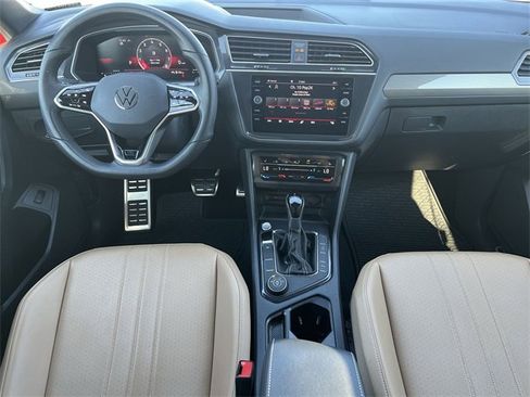 Used 2024 Volkswagen Tiguan SE R-Line image 10