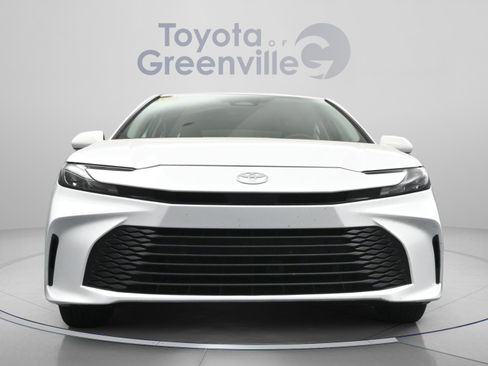 Used 2025 Toyota Camry LE w/ Convenience Package FWD image 23