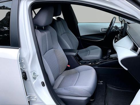 Used 2024 Toyota Corolla SE FWD image 9