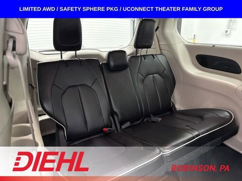 Used 2023 Chrysler Pacifica Limited w/ Uconnect Theater Family Group AWD/4WD image 13