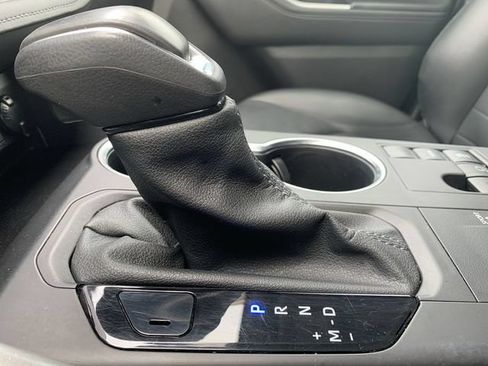 Used 2024 Toyota Highlander XLE FWD image 25