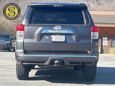 Used 2011 Toyota 4Runner SR5 image 5