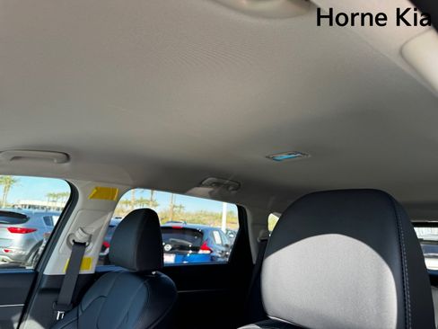 New 2026 Kia Sorento EX image 18