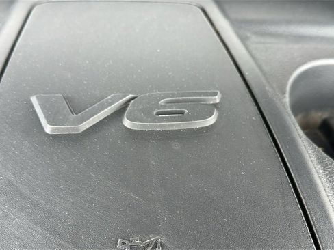 Used 2021 Jeep Grand Cherokee Laredo X image 32