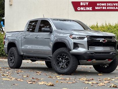 Used 2025 Chevrolet Colorado ZR2 w/ Midnight Edition