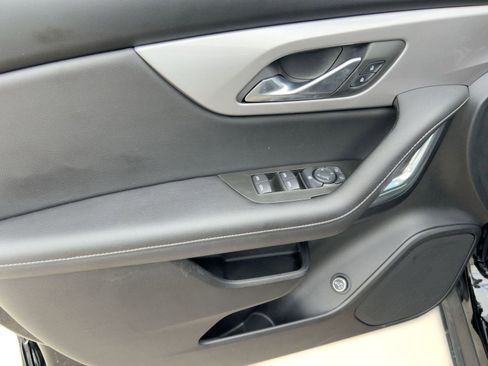 Certified 2023 Chevrolet Blazer LT w/ Convenience Package image 12