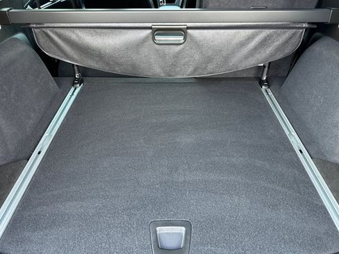 Certified 2025 Cadillac XT5 Premium Luxury image 18