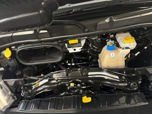 Used 2025 RAM ProMaster 2500 w/ Convenience Group FWD image 30
