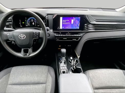 Used 2025 Toyota Camry LE FWD image 15