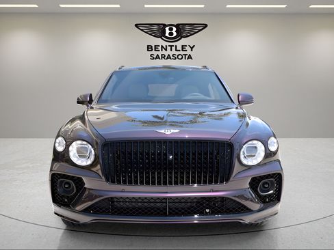 Used 2023 Bentley Bentayga Extended Wheelbase AWD/4WD image 7