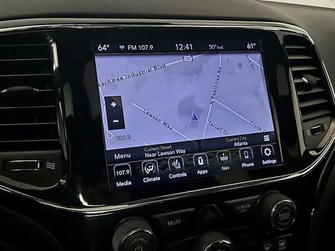 Used 2021 Jeep Grand Cherokee Laredo X image 19