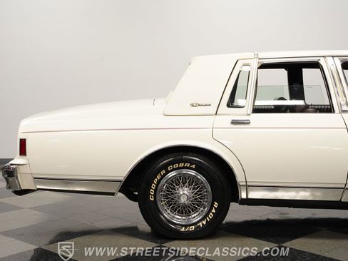 Used 1989 Chevrolet Caprice Classic Brougham image 29