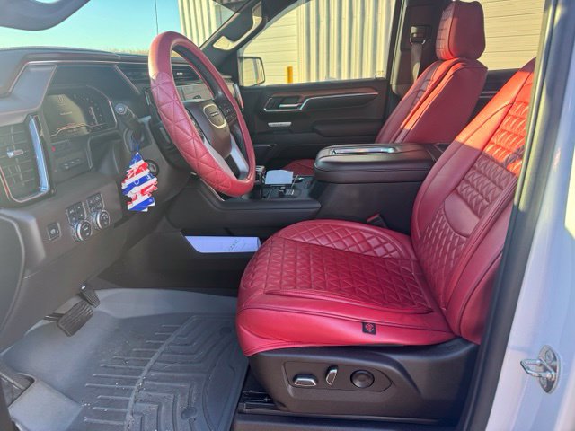 Used 2022 GMC Sierra 1500 Denali w/ Denali Reserve Package AWD/4WD image 11