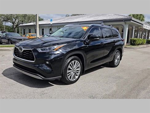 Used 2022 Toyota Highlander Platinum image 27