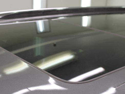 Used 2018 Ford Explorer Limited image 25