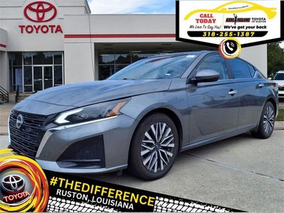 Used 2023 Nissan Altima 2.5 SV