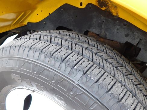 Used 2021 GMC Savana 3500 Extended w/ Power Convenience Package image 16