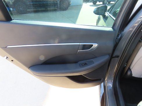 Used 2020 Hyundai Sonata SEL w/ Convenience Package image 18