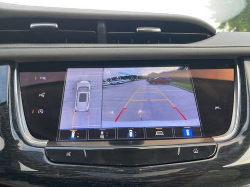 Used 2023 Cadillac XT6 Premium Luxury w/ Technology Package AWD/4WD image 24