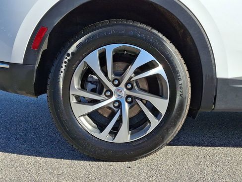 Used 2023 Buick Envision Essence image 8