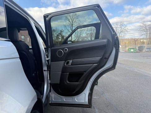 Used 2016 Land Rover Range Rover Sport Supercharged image 22