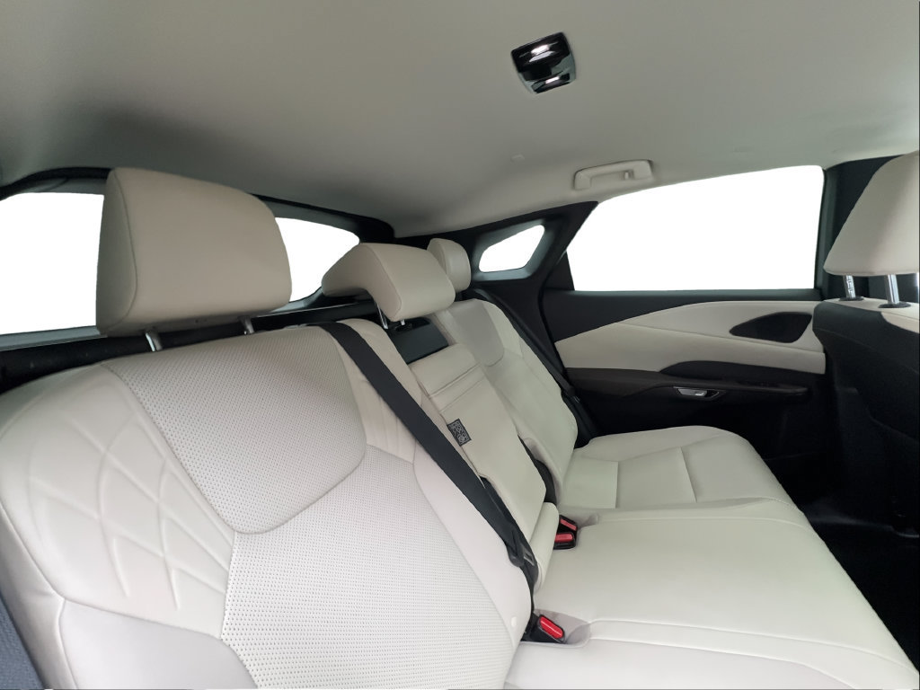 Used 2023 Lexus RX 350 FWD w/ Cold Area Package image 32