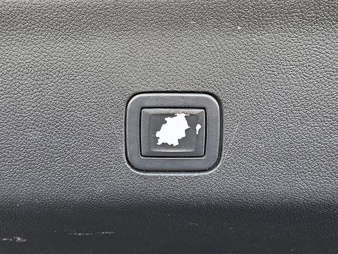 Used 2021 Cadillac Escalade Sport w/ Driver Assist Tech Package image 14