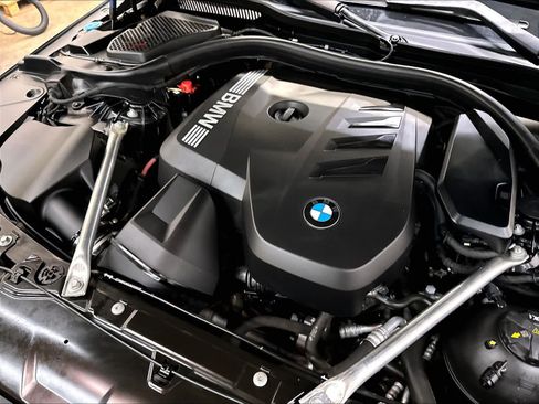 Used 2026 BMW 530i w/ M Sport Package RWD image 33