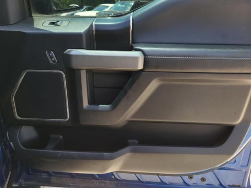 Used 2018 Ford F150 Raptor w/ Equipment Group 802A Luxury AWD/4WD image 8