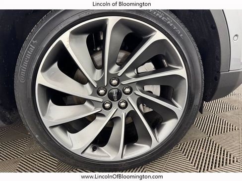 Used 2023 Lincoln Nautilus Reserve w/ Equipment Group 202A AWD/4WD image 28