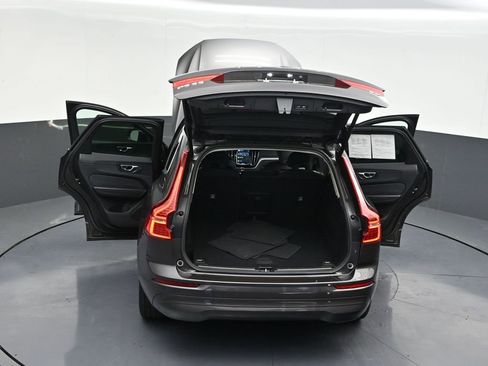 Certified 2023 Volvo XC60 B5 Core image 35