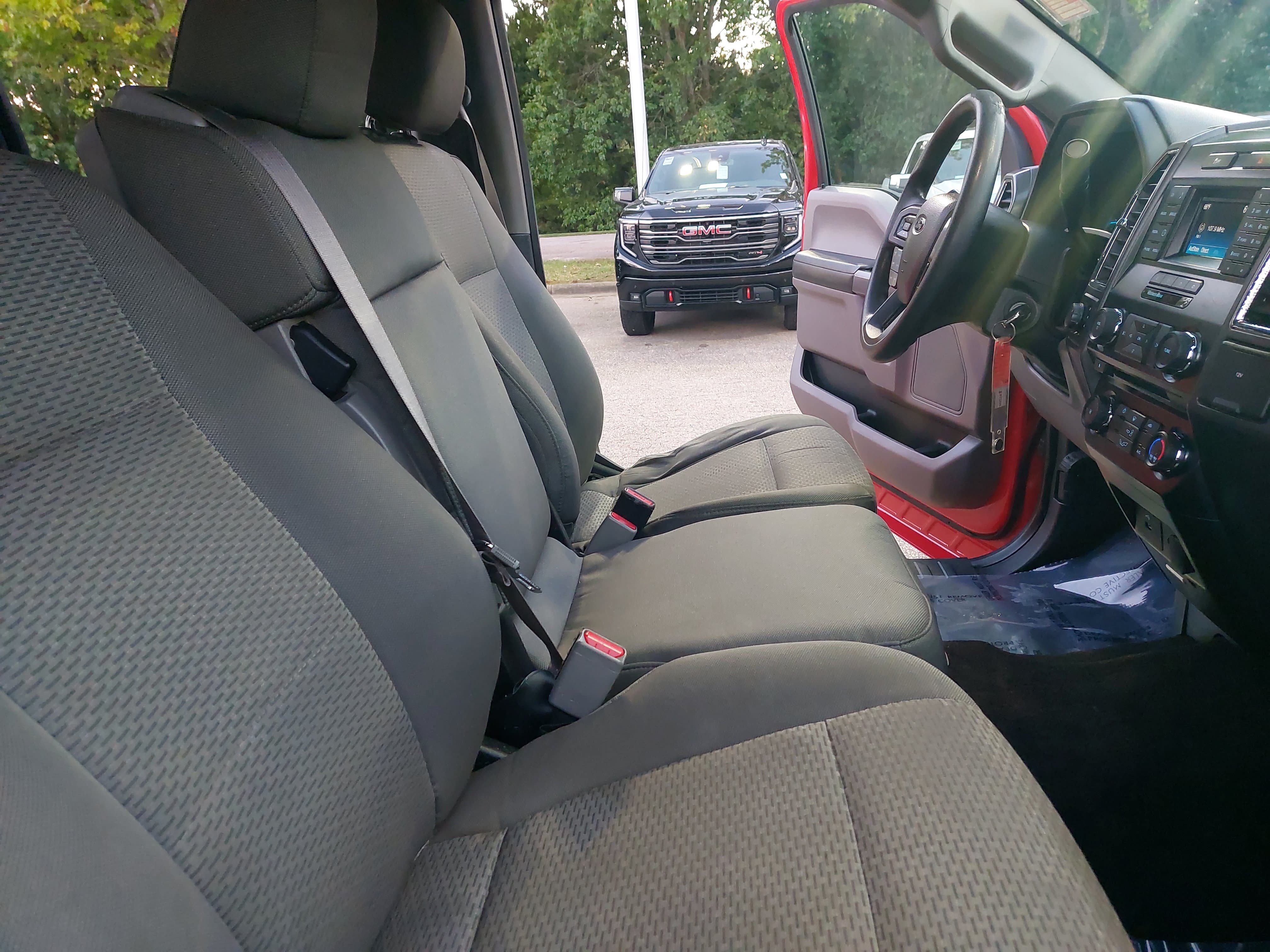 Used 2016 Ford F150 XLT AWD/4WD image 10