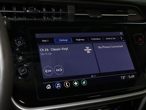 Used 2022 Chevrolet Bolt EUV LT w/ Comfort Package FWD image 27