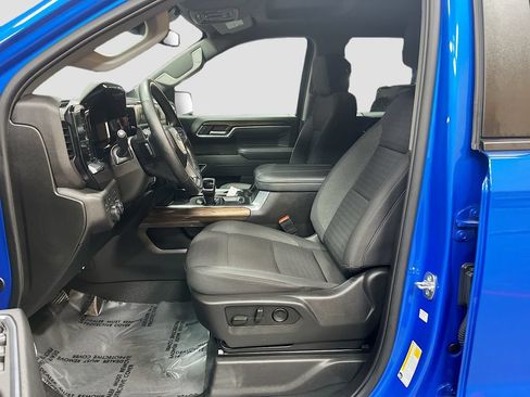 Used 2025 Chevrolet Silverado 1500 RST AWD/4WD image 22