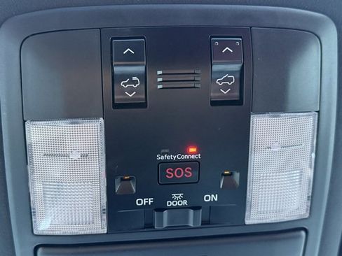 Used 2021 Lexus GX 460 Premium image 36