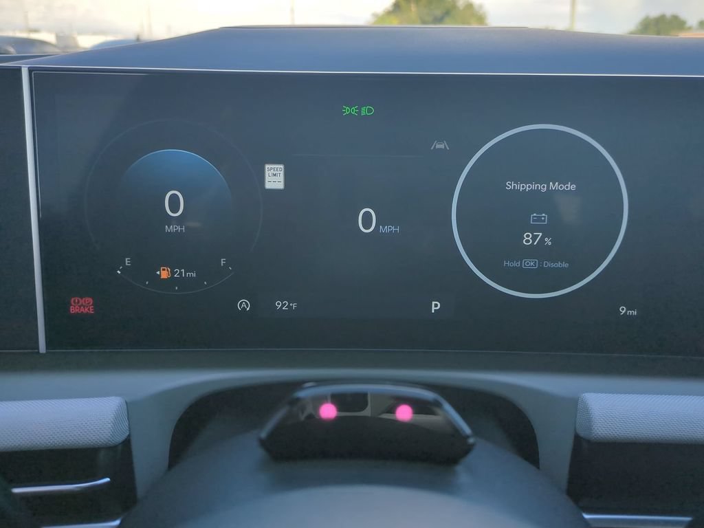 New 2026 Hyundai Tucson Limited w/ Tow & Go Package FWD image 37