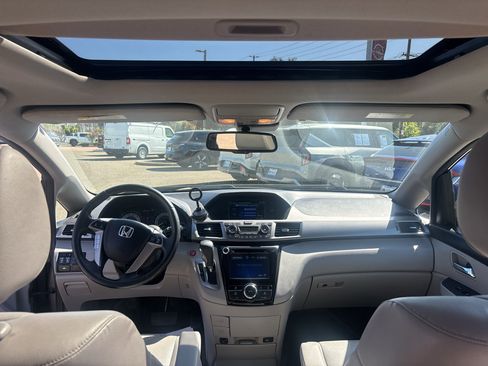 Used 2016 Honda Odyssey EX-L image 11