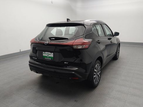 Used 2023 Nissan Kicks SV FWD image 7