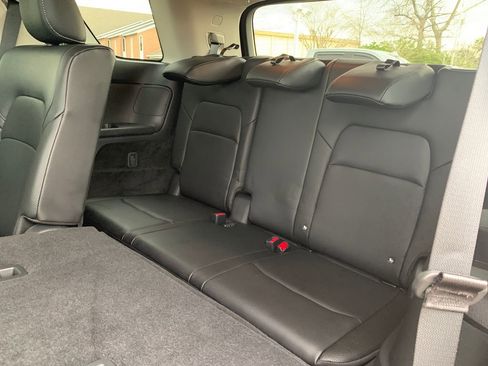 Used 2025 Nissan Pathfinder SL image 23